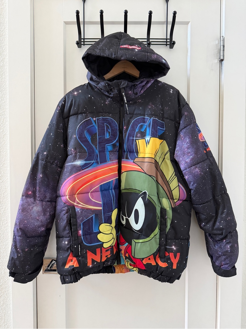 Space Jam New Legacy Members Only Puffer Coat Looney Tunes LEBRON NBA Size L